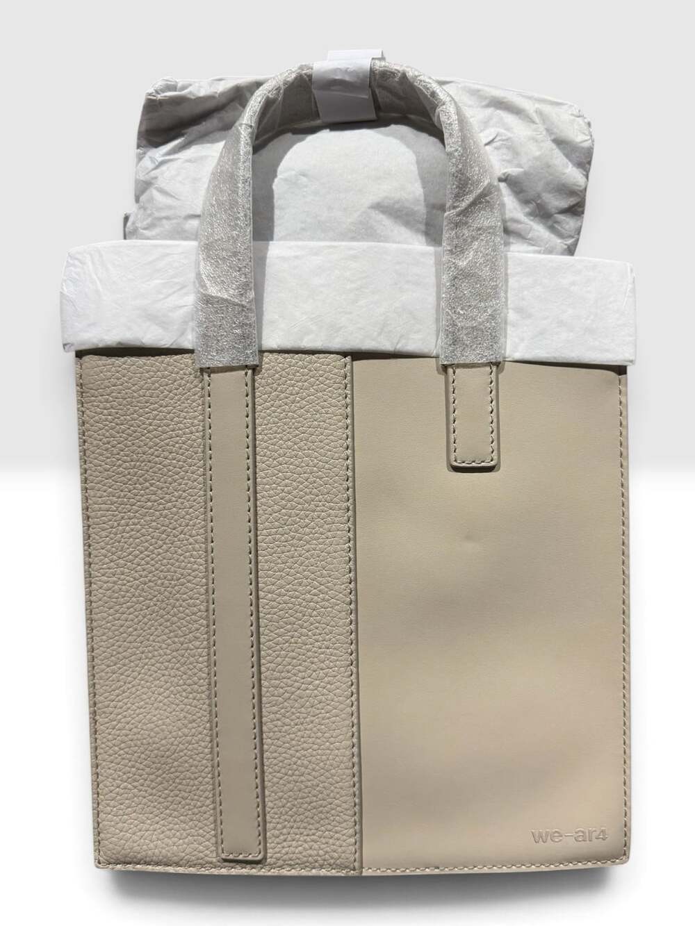 WE-AR4 The Bi Convertible Leather Tote Bag Light Sand NWT BT00016